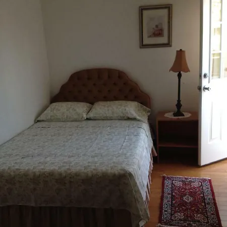 Luxary In Close To Apartment